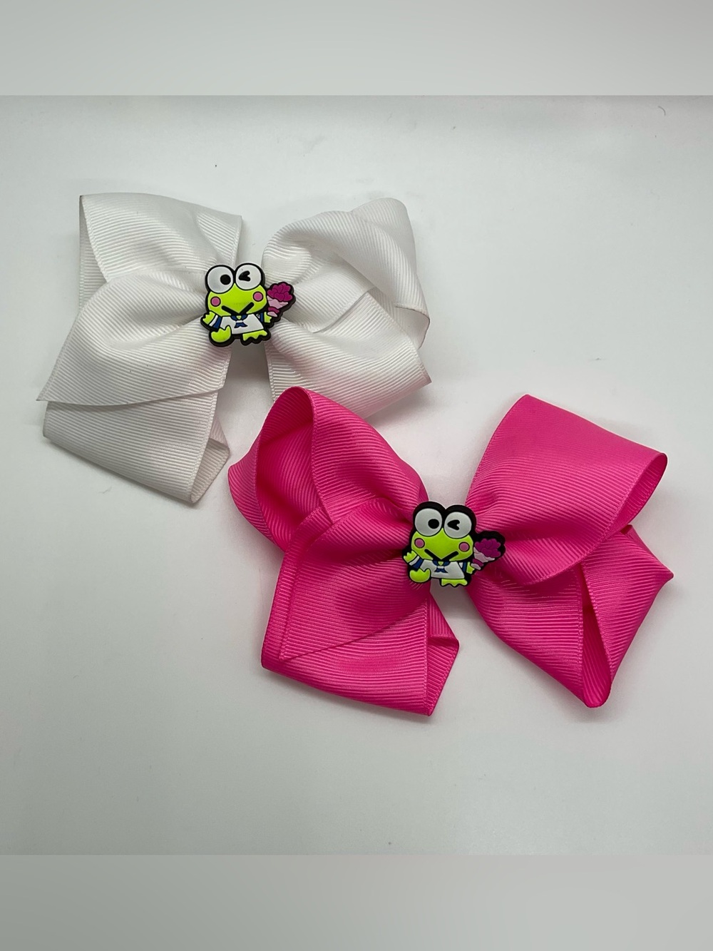 Pair of KEROPIE SANRIO Ribbon Hair Bows in Hot Pink & White Handmade